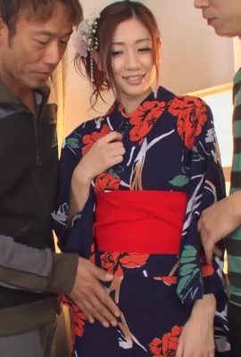 Yukata Choko Kicking Disturbed Skin – Kaori Maeda (115P)