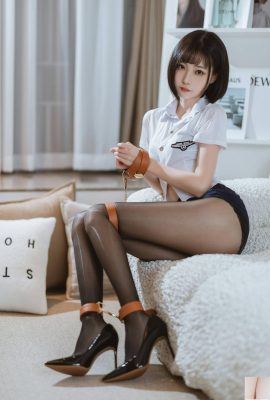 FuLiJi Xu Lan VIP độc quyền “Cô tiếp viên vướng víu” 【63P】