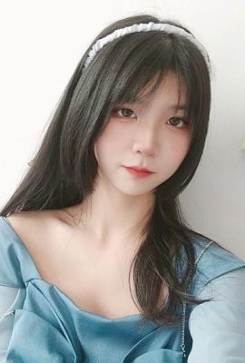 Ảnh selfie người lớn của loli tóc đuôi ngựa!  (15P)