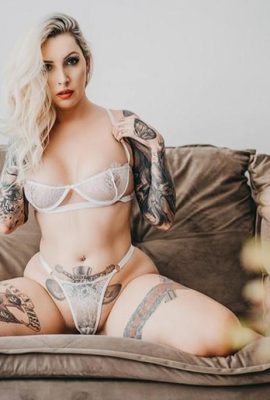 (Suicide Girls)04/09/2022 – Daniamy – thèm ăn(52P)