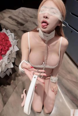 Blushing Dearie – Bướm Trắng(28P)