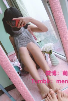 (Sưu tầm từ Internet) Phúc lợi Girl-Dễ thương 1 Vớ trắng Chân trần Áo len hở lưng Không khảm VIP Exclusive (44P)