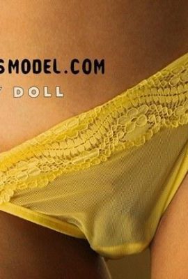 (This Years Model) 28/02/2023 – Ashley Doll – Con búp bê (51P)