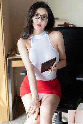 Cô thư ký xinh đẹp Xinyan với bộ ngực khủng và mông béo rất quyến rũ khi tạo dáng và tạo dáng (41P)