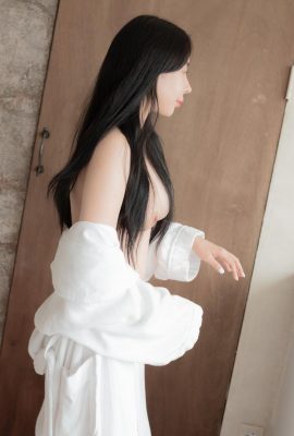 (Malrang) Ai có thể chịu nổi cô gái Tiancai Hàn Quốc với bộ ngực và chân mặc thế này (41P)