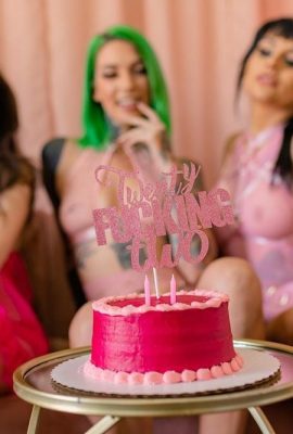 [Suicide Girls] Aug 23, 2023 – Belladona Lunarey Thumper – Twenty Fcking Two [60P