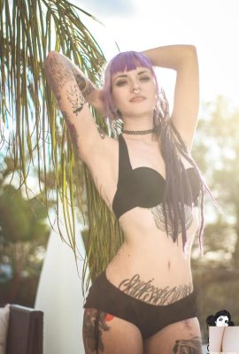 [Suicide Girls] Brighid – Hoàng hôn