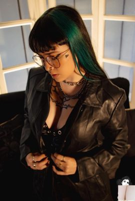 [Suicide Girls] Ngày 15 tháng 1 năm 2024 Vegandemon – DéSHERBER [59P]