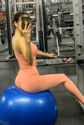 Hot mom với thân hình đẹp khi tập gym (5P)