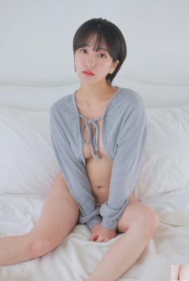 Sehee – Áo cardigan ngắn màu xám (55P)