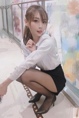 Hot girl “Cat Ivy” mặc tất đen gợi cảm, toàn thân tê dại … Sự cám dỗ hoàn toàn rộng mở (10P)