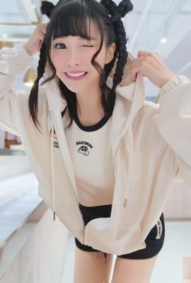 Bộ ngực xinh đẹp đầy đặn của “Yunxi” hiện ra lờ mờ, vóc dáng chuẩn của cô ấy sẽ trực tiếp chiếm trọn trái tim bạn (10P)