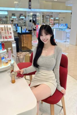 Người mẫu trẻ xuất sắc nhất “Zhang Qiqi”, sữa tuyết trắng và dịu dàng, tươi tắn và đầy dục vọng, đầy cám dỗ, không thể cưỡng lại (10P)