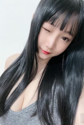 Hot girl “Xu Ganzai” sở hữu vóc dáng đáng kinh ngạc, dáng người trưởng thành và cảm giác cân nặng không thể chê vào đâu được (10P)