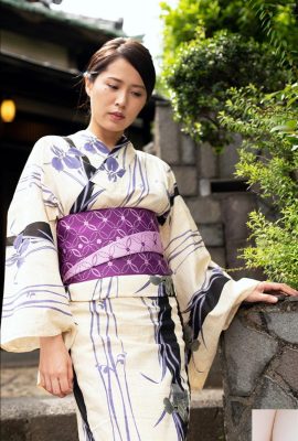 Miho Tsuno Yukata và làn da trần (121P)