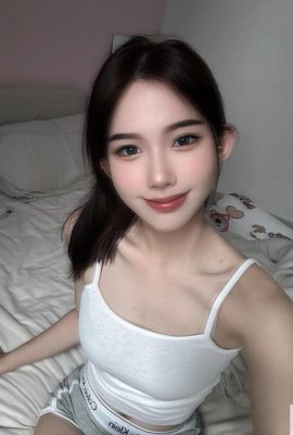 Hot girl Malaysia Ywenn có gương mặt ngọt ngào và quyến rũ