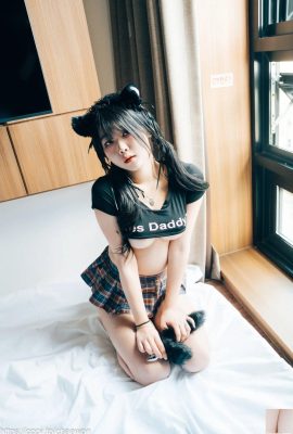 Zia Loozy Neko (143P)