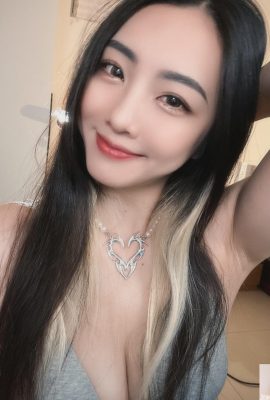 “Chloe”, hot girl live-stream với khí chất hoàn hảo và khí chất gợi cảm (15P)