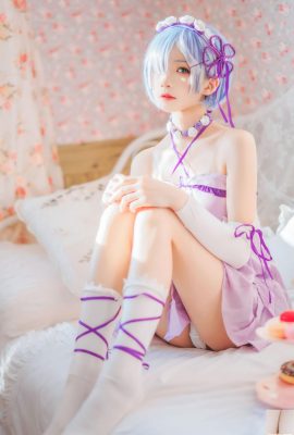 Momo-rem Nightgown ngu ngốc (40p)