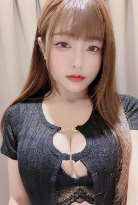 Hố hoàn hảo “mi’er” đầy đủ đến nỗi chúng sắp tràn ra với bộ ngực trắng và đẹp (17p)