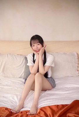 Vòng eo hoàn hảo “Pepe” khuôn mặt ngọt ngào và cảm giác đáng yêu (21p)