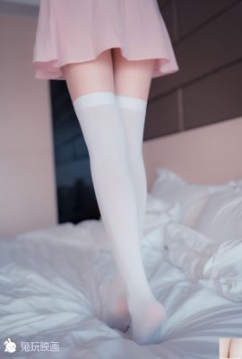 (Rabbit chơi với phim) – Váy màu hồng và Stockings Field (40p)