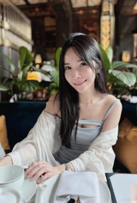 Sexy Little Demon “Li Quanquan” sex cảm thấy không thể chịu đựng được (23p)