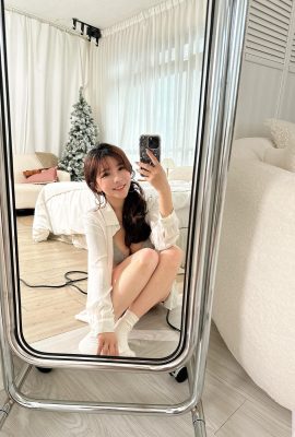 “Little Ma Tangtang_zhang WT” Đường cong vú đầy đặn rất bắt mắt (23p)