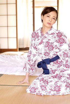 Mizuhara Rika: Bí mật Hot Spring Travelogue (26p)