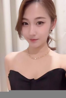 “I_QI MIN” Hình dạng vú đầy đủ rất bắt mắt (22p)