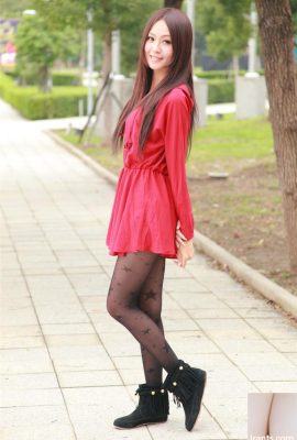 Những chiếc vớ đen tinh khiết và dễ thương của học sinh bị cám dỗ (11p)