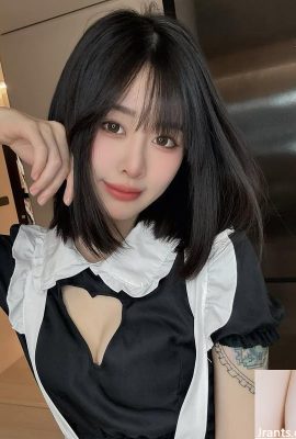 Cô gái xinh đẹp “Dou” trông giống như một cô gái giống như cổ tích và yêu cô ấy (10p)