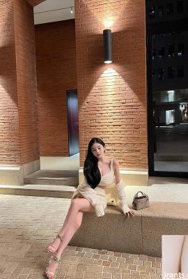 Sexy Network Beauty “Qian Hui” không thể che giấu sự phấn khích của cô ấy chỉ bằng cách xem nó (10p)