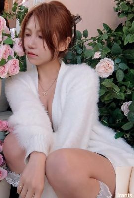 Vẻ đẹp bên cạnh “Eve Butterfly” khá bắt mắt (10p)