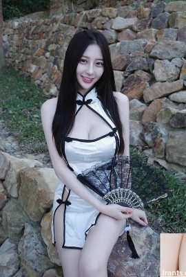 Snow-White Groove “Sandy” White và Tender ngực (10p)