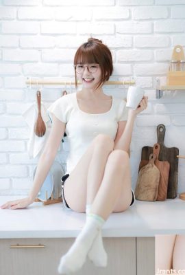 “Huahua” Biểu hiện thỏ trắng thuần khiết và bắt mắt và ngây thơ làm nổi bật mong muốn bảo vệ của bạn (10p)