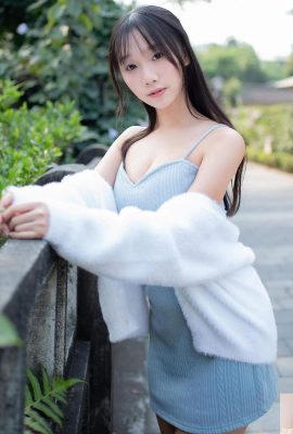 Cô gái vú ngọt ngào “Cai Caier” Hình tròn và đầy đặn với vòng eo gợi cảm (10p)