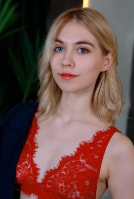 Mia Muse – Sẵn sàng để Pounce (103p)