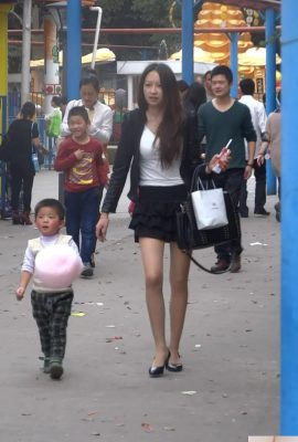 (Bộ sưu tập trực tuyến) Nhiếp ảnh đường phố của người phụ nữ trẻ tốt nhất vẫn còn vị tha khi cô ấy bị lộ