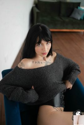 [Suicide Girls] Ngày 21 tháng 6 năm 2025 – Psylunar – Viễn cảnh tốt nhất trong nhà [53P]