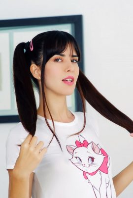 Búp bê Leni – Búp bê sống (89P)