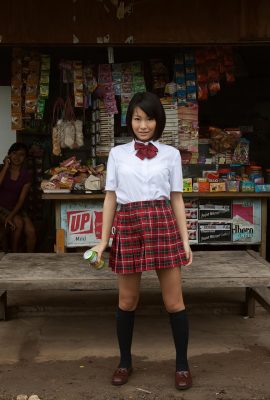 (Maki Maki) Đôi mắt quyến rũ và dáng người gợi cảm khiến bạn bị thu hút sâu sắc ngay lập tức (26P)