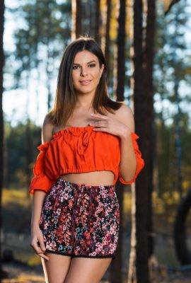 Zelda B – Cô Lập Với Tôi (105P)