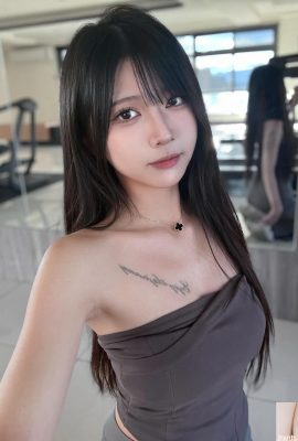 “Hitomi Kimi” ẩn chứa sự quyến rũ vô hạn dưới vẻ ngoài ngọt ngào (10P)